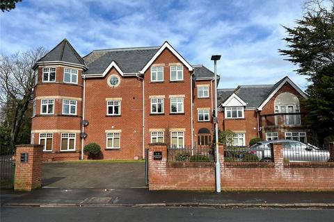 3 bedroom flat for sale, Wicks Lane, Formby, Liverpool, Merseyside, L37