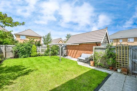 3 bedroom detached house for sale, Westview Close, Formby, Liverpool, Merseyside, L37