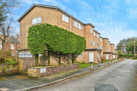 2 bedroom flat for sale, Clairville, Lulworth Road, Birkdale, PR8