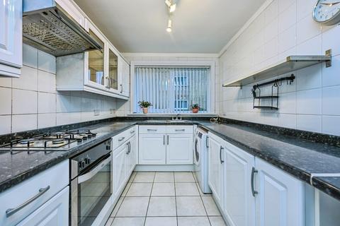 2 bedroom flat for sale, Clairville, Lulworth Road, Birkdale, PR8