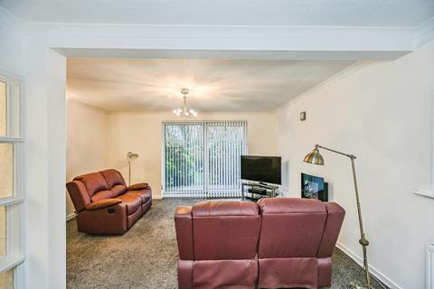 2 bedroom flat for sale, Clairville, Lulworth Road, Birkdale, PR8