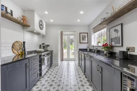 4 bedroom semi-detached house for sale, Gloucester Road, Cheltenham