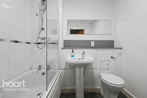 1 bedroom apartment to rent, Elmwood Lane, Leeds