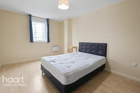 1 bedroom apartment to rent, Elmwood Lane, Leeds