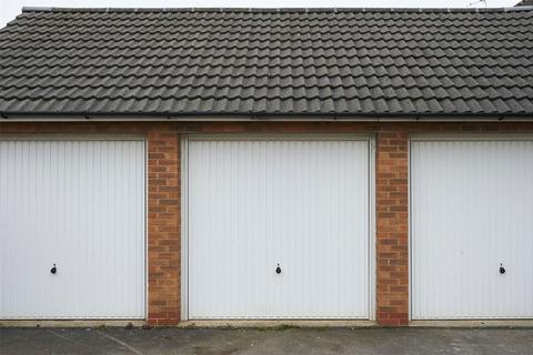 3 bedroom terraced house to rent, Lathkill Street, Market Harborough LE16