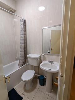 1 bedroom flat to rent, Uxbridge Road, Shepherds Bush, London