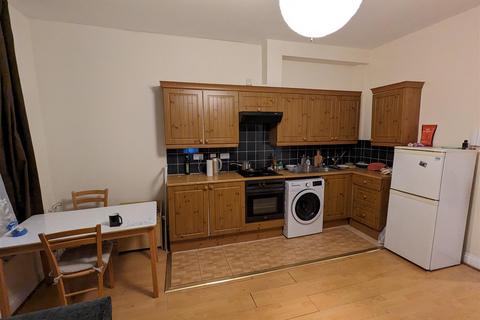 1 bedroom flat to rent, Uxbridge Road, Shepherds Bush, London