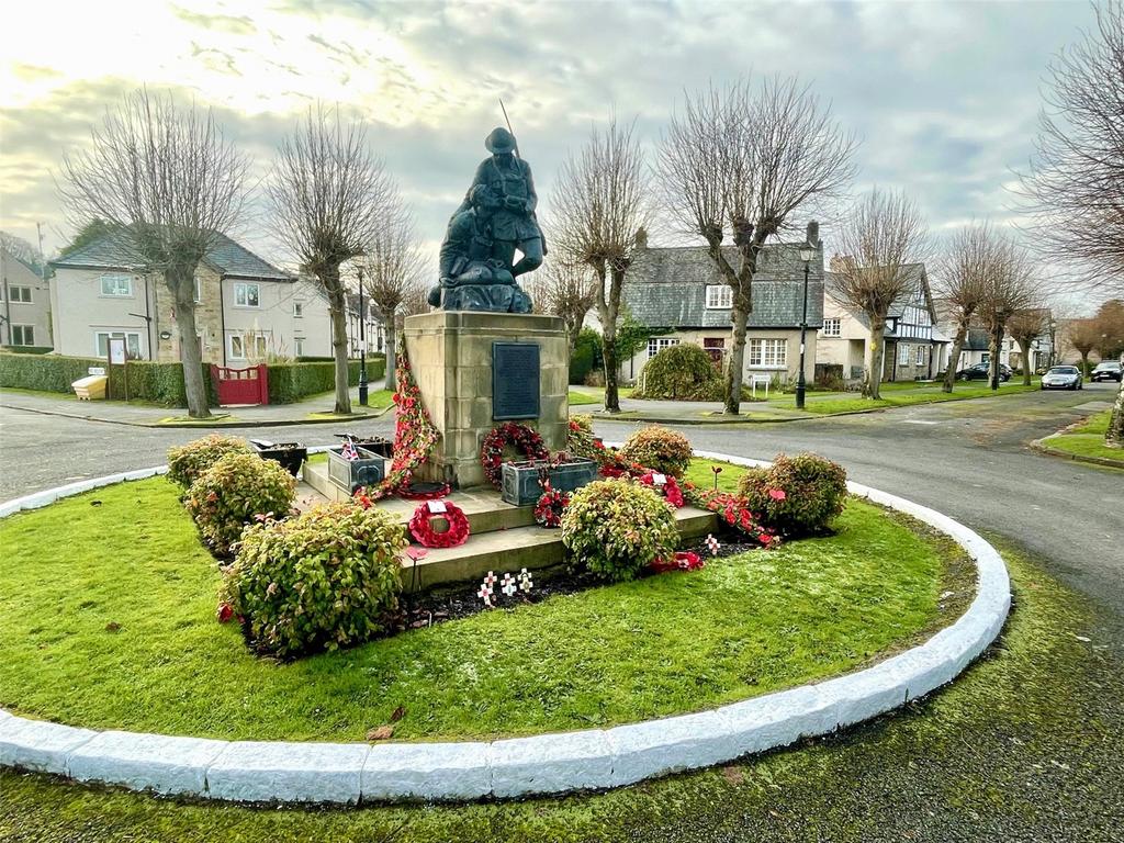 War Memorial Statue