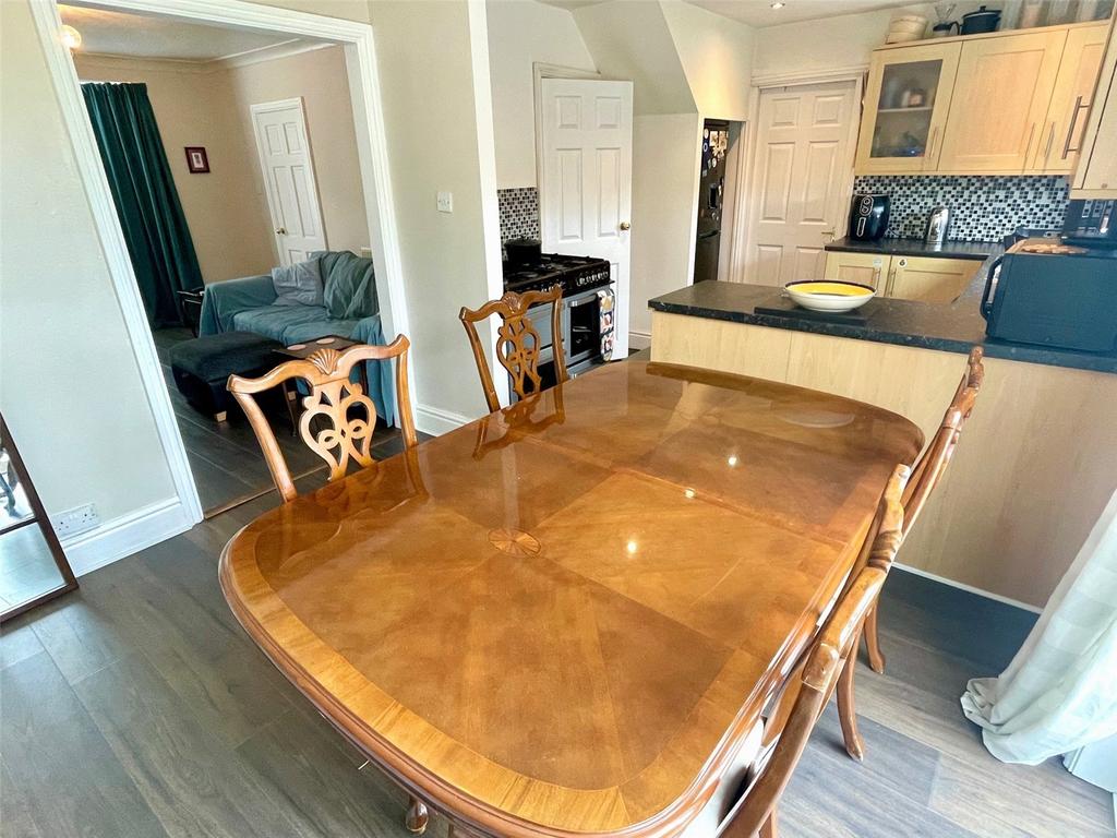 Kitchen Diner