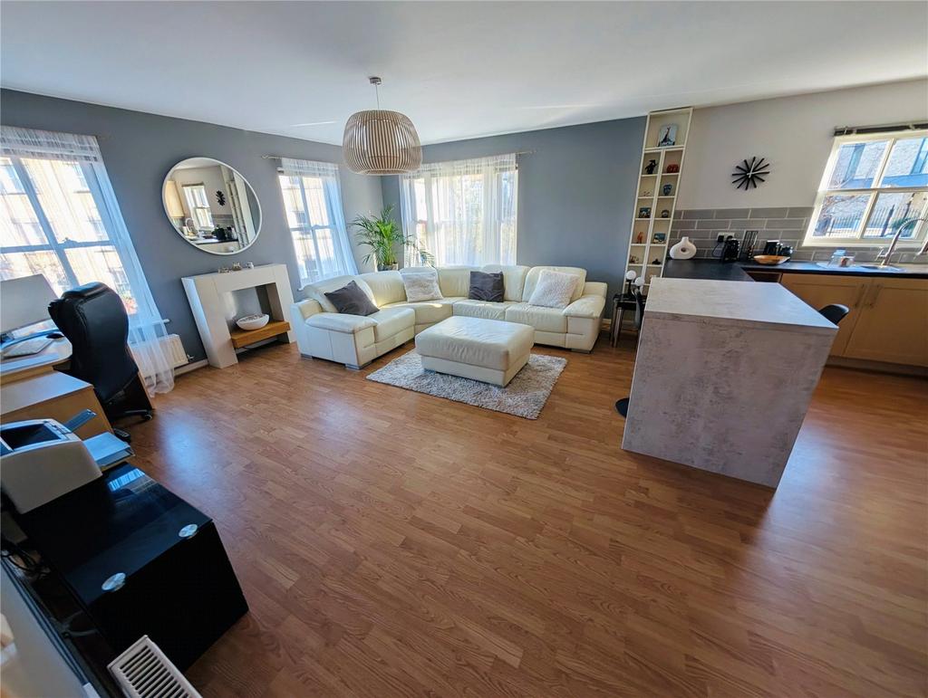 Lounge/Kitchen