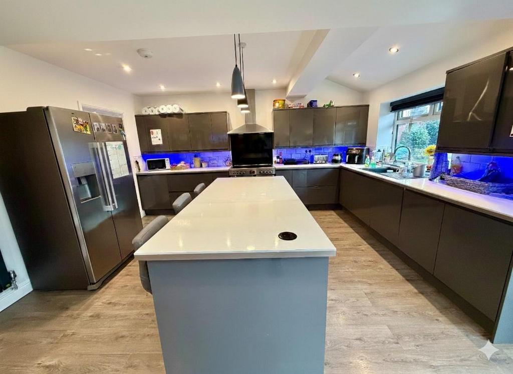 Open Plan Living Dining Kitchen