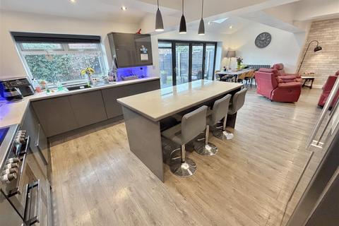 undefined, Wentworth Drive, Sale