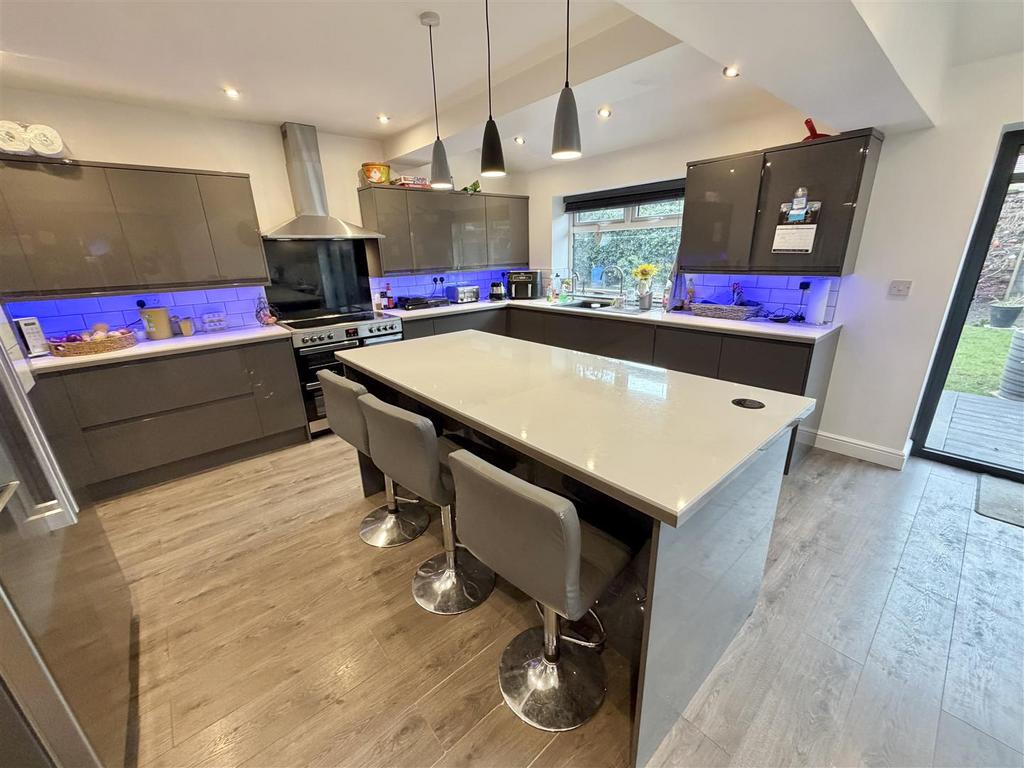 Open Plan Living Dining Kitchen