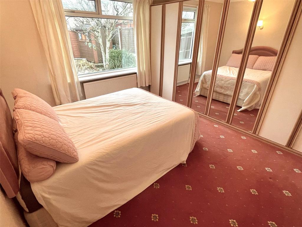 Dst Bedroom