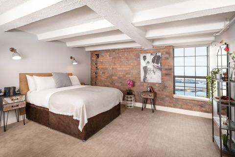 undefined, Regent Road, Liverpool, Merseyside, L3