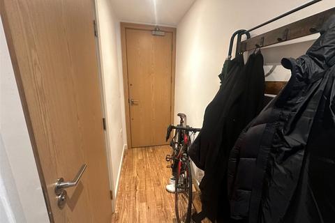 1 bedroom flat for sale, Plaza Boulevard, Liverpool, Merseyside, L8