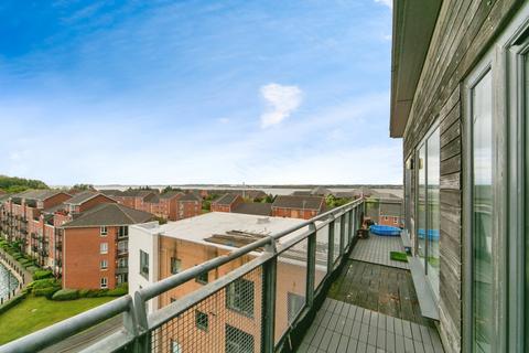 2 bedroom flat for sale, Adler Way, Liverpool, Merseyside, L3