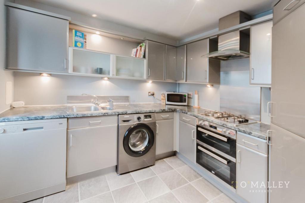 Kitchen (2)