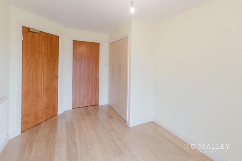 Master bedroom (2)