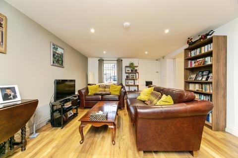 undefined, Back Sandon Street, LIVERPOOL, Merseyside, L8