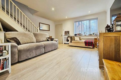 3 bedroom semi-detached house for sale, Driftway Road, Hook, Hampshire