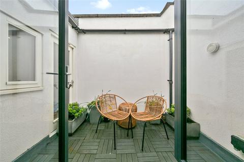 2 bedroom apartment for sale, Crown Road, St Margarets, Twickenham, TW1