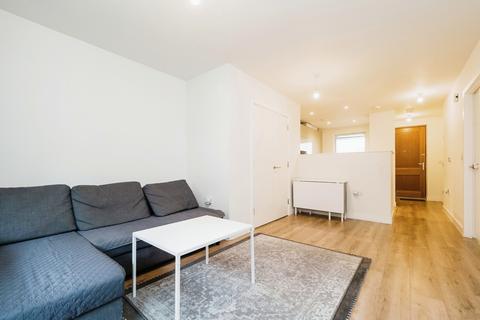 undefined, Net Street, Barking, IG11