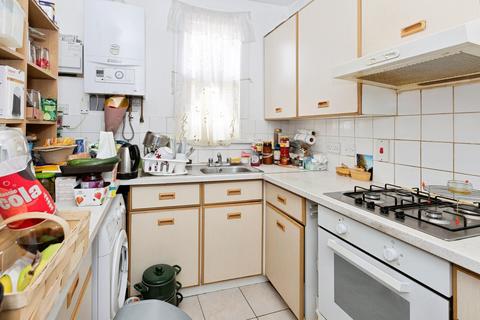 1 bedroom flat for sale, Monteagle Avenue, Barking, IG11