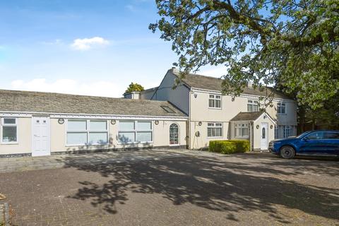 undefined, Sandy Lane, Lydiate, Liverpool, Merseyside, L31