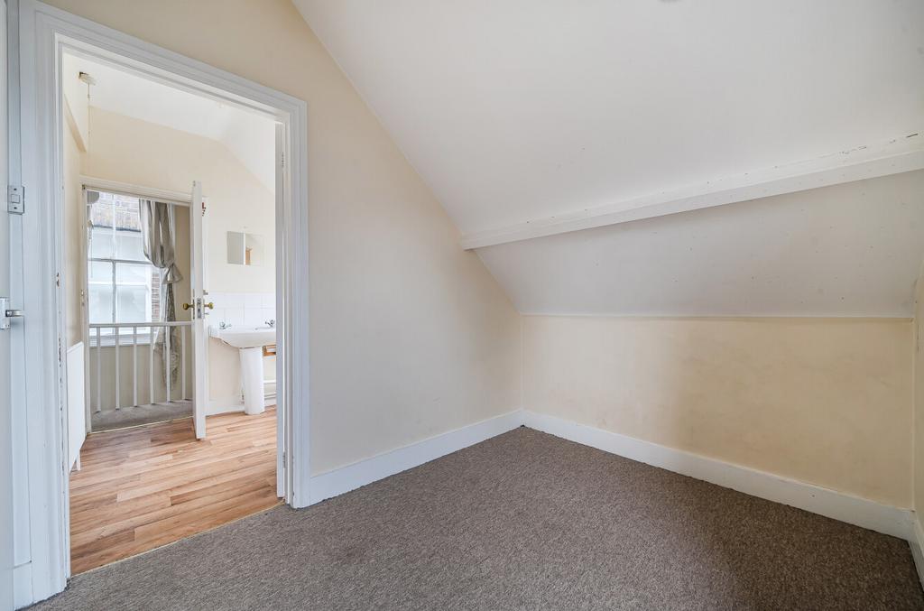 1411277-18-698b6a...