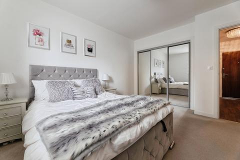 1 bedroom flat for sale, Handley Page Road, Barking, IG11