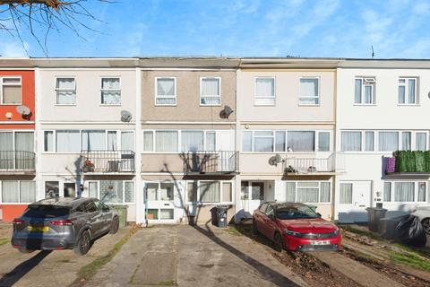 undefined, Long Riding, Basildon, Essex, SS14