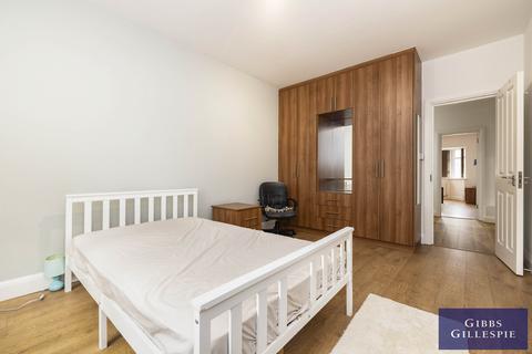 2 bedroom flat to rent, Hazeldene Drive, Pinner, HA5