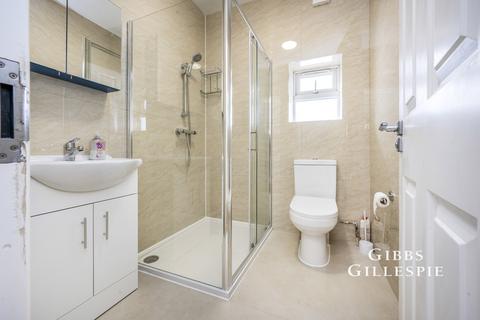 2 bedroom flat to rent, Hazeldene Drive, Pinner, HA5