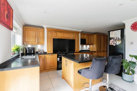 4 bedroom semi-detached house for sale, Dedham Close, Billericay, Essex, CM11