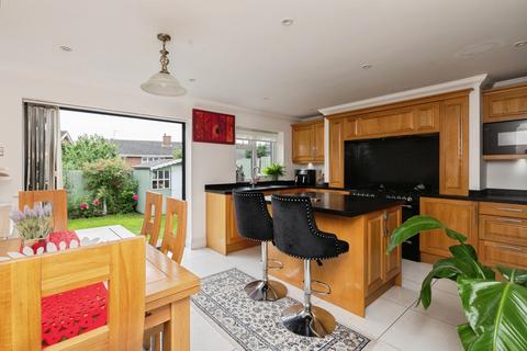 4 bedroom semi-detached house for sale, Dedham Close, Billericay, Essex, CM11