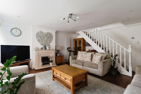 4 bedroom semi-detached house for sale, Dedham Close, Billericay, Essex, CM11