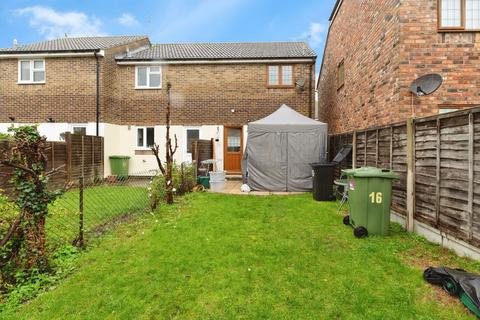 1 bedroom semi-detached house for sale, Arundel Mews, Billericay, Essex, CM12