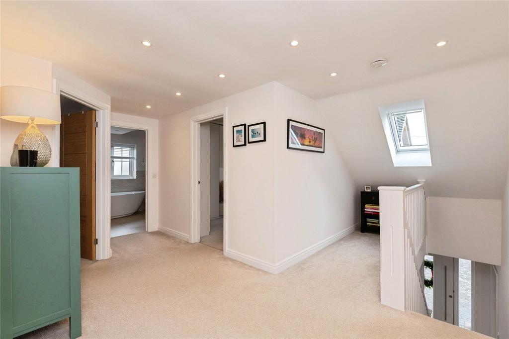 1st Floor Landing