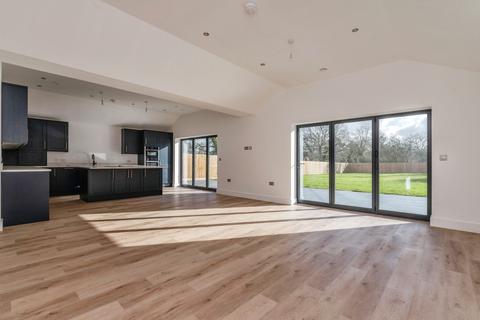 undefined, New Road, Little Burstead, Billericay, Essex, CM12