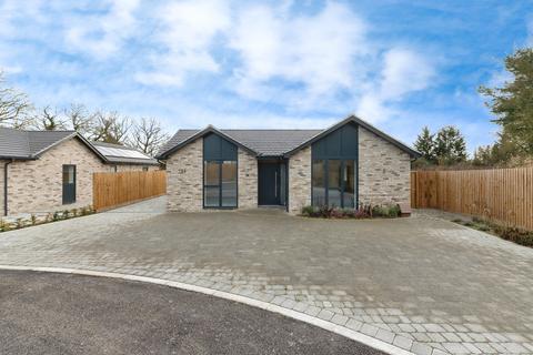 undefined, New Road, Little Burstead, Billericay, Essex, CM12
