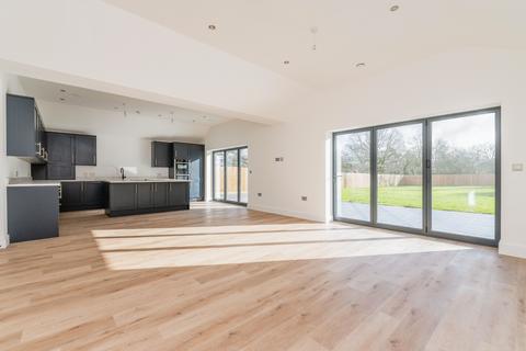undefined, New Road, Little Burstead, Billericay, Essex, CM12