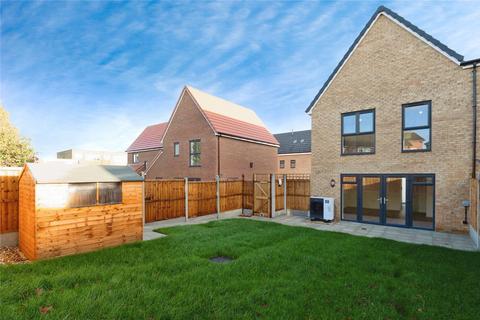 3 bedroom semi-detached house for sale, Ganels Mews, Ganels Road, Billericay, Essex, CM11