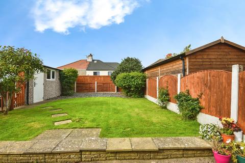 2 bedroom bungalow for sale, Laureston Avenue, Heysham, Morecambe, Lancashire, LA3