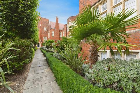 The Galleries, Warley, Brentwood, Essex, CM14