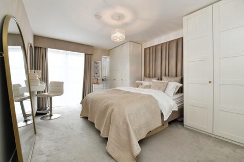 1 bedroom flat for sale, St. James Road, Brentwood, Essex, CM14