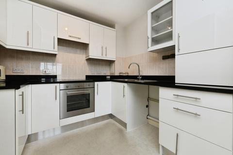 2 bedroom flat for sale, Ongar Road, BRENTWOOD, Essex, CM15