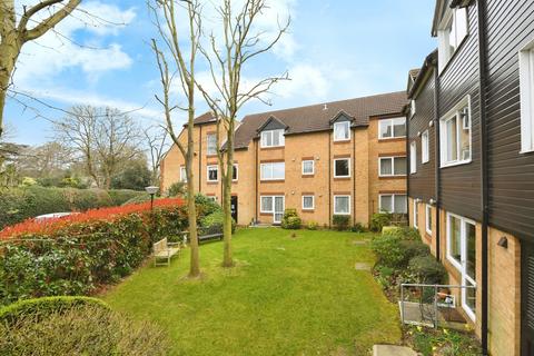 1 bedroom flat for sale, Sawyers Hall Lane, Brentwood, Essex, CM15