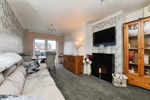 2 bedroom semi-detached house for sale, Cotswold Gardens, BRENTWOOD, Essex, CM13