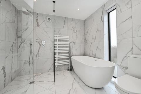 4 bedroom semi-detached house for sale, St. Nicholas Grove, BRENTWOOD, Essex, CM13